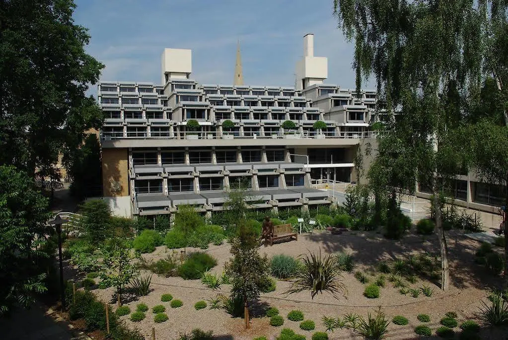 ***  מלון Christ'S College Cambridge בריטניה