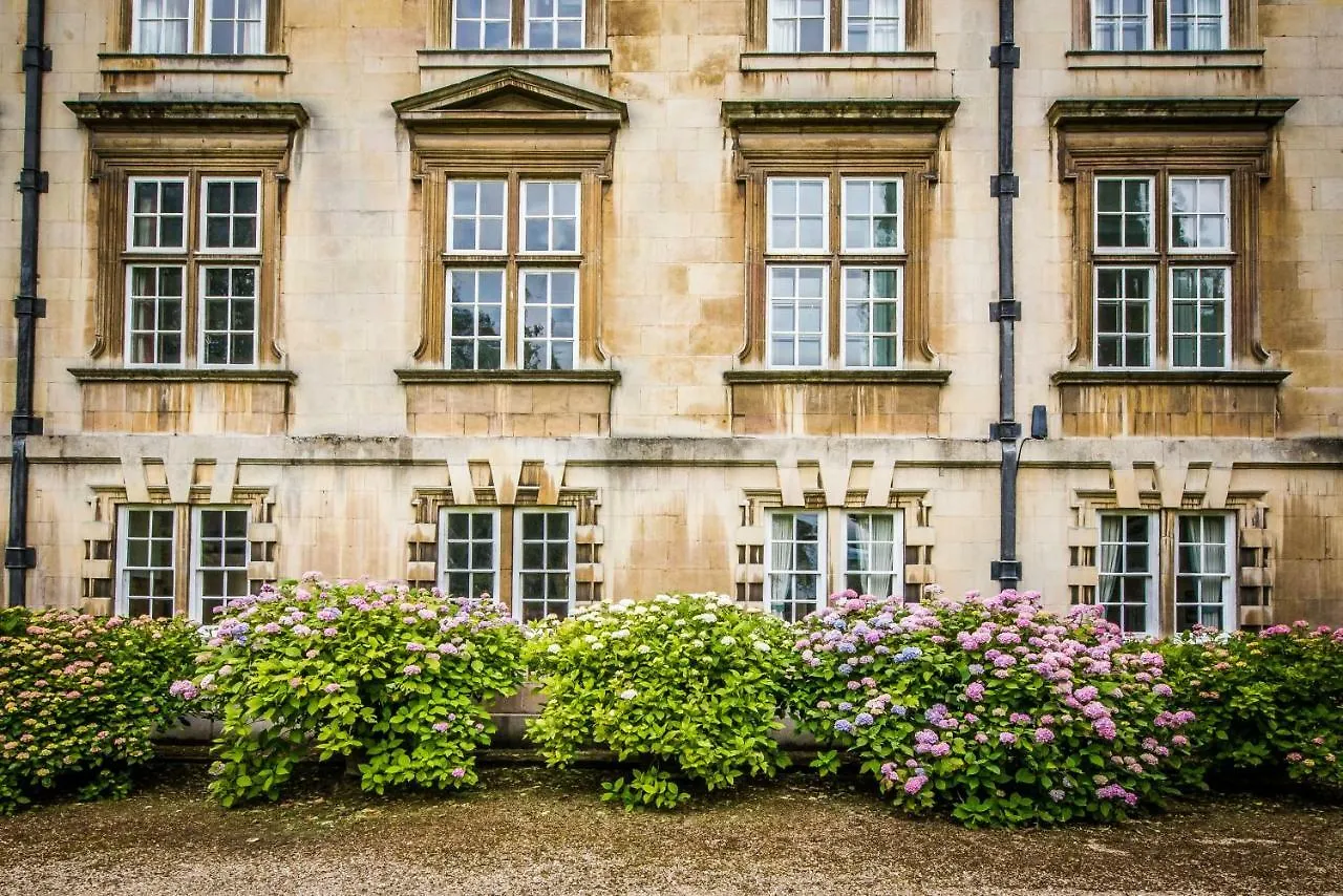 מלון Christ'S College Cambridge קאמברידג'